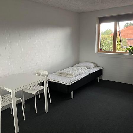 Ebbesens Bed And Bath - Two Double Rooms Хернинг Экстерьер фото